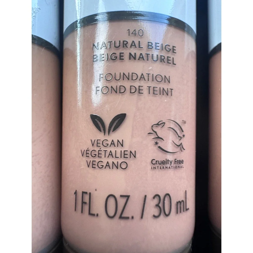 COVERGIRL clean invisible